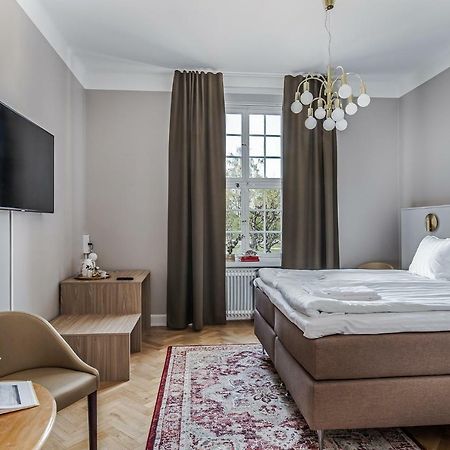 Livgrenadjaermaessen Hotell-Fest-Konferens ลินเชอปิง ภายนอก รูปภาพ