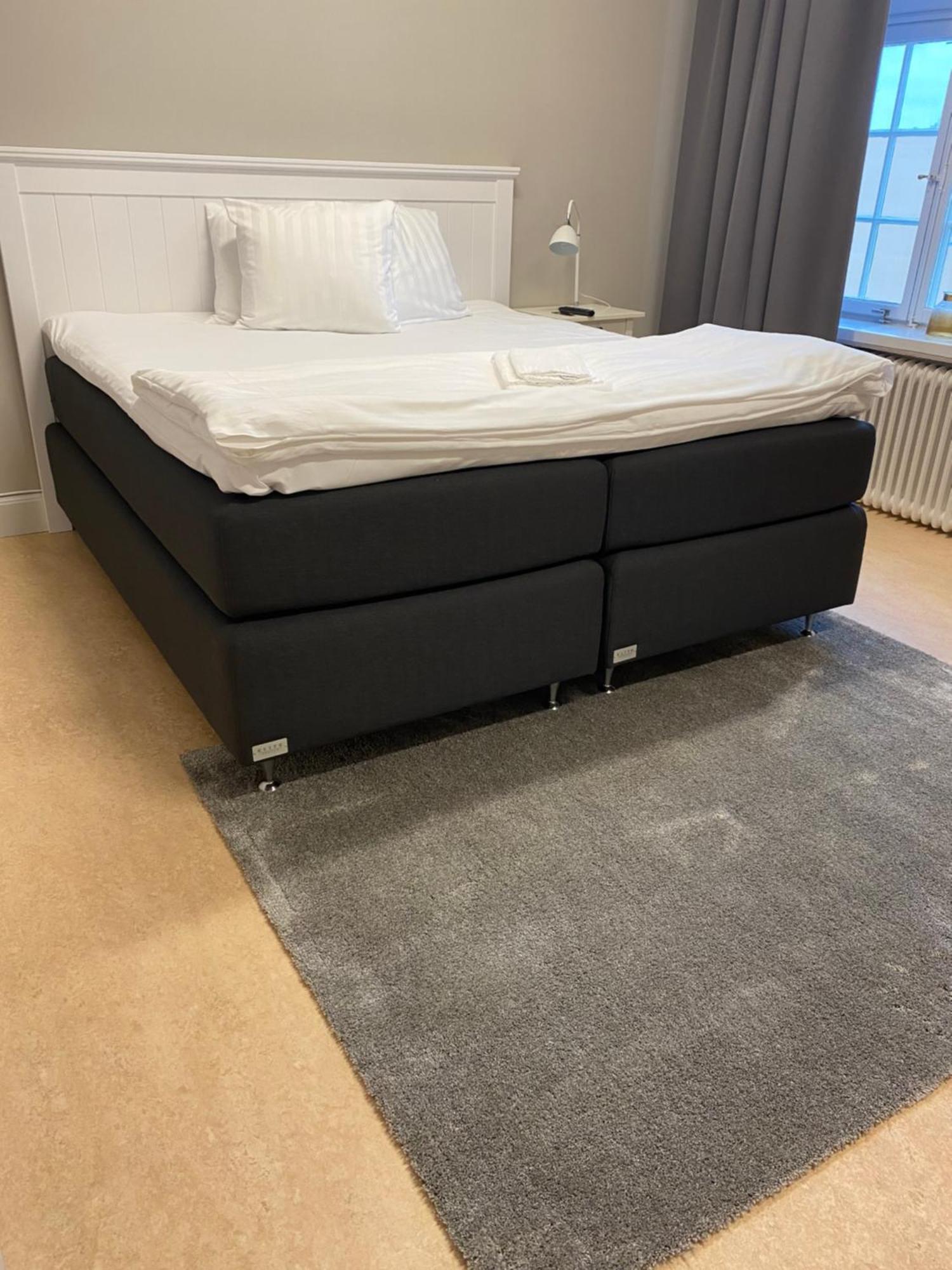 Livgrenadjaermaessen Hotell-Fest-Konferens ลินเชอปิง ภายนอก รูปภาพ