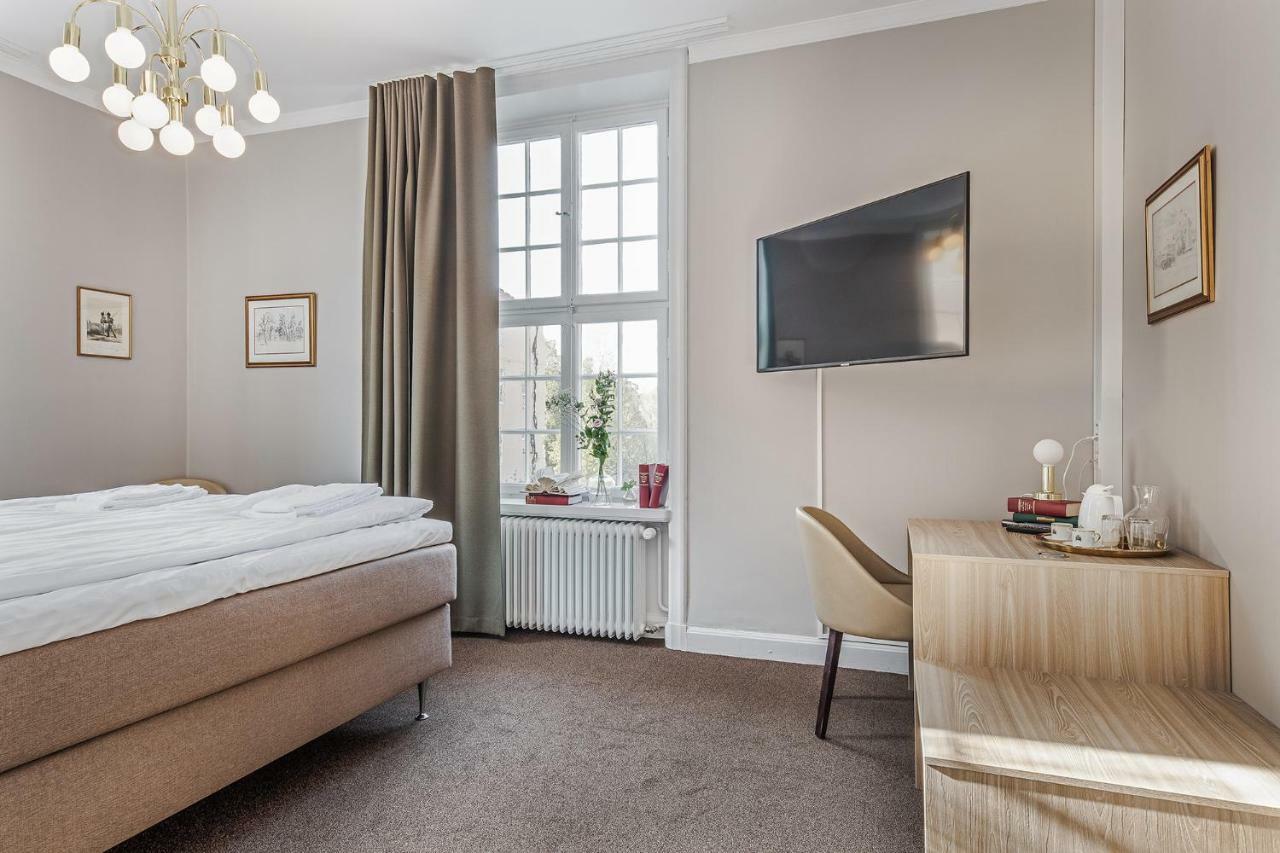 Livgrenadjaermaessen Hotell-Fest-Konferens ลินเชอปิง ภายนอก รูปภาพ