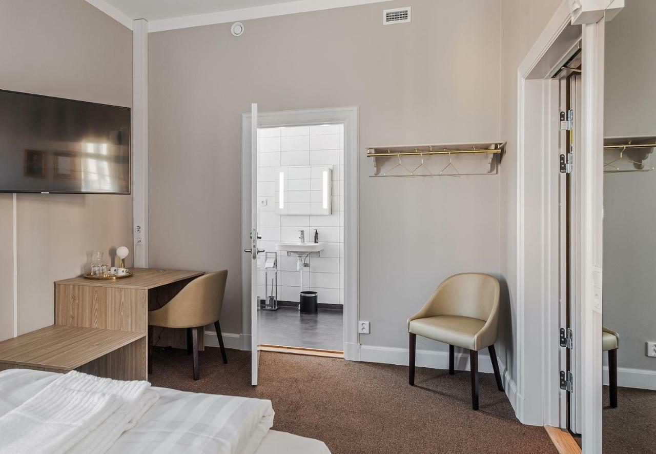 Livgrenadjaermaessen Hotell-Fest-Konferens ลินเชอปิง ภายนอก รูปภาพ