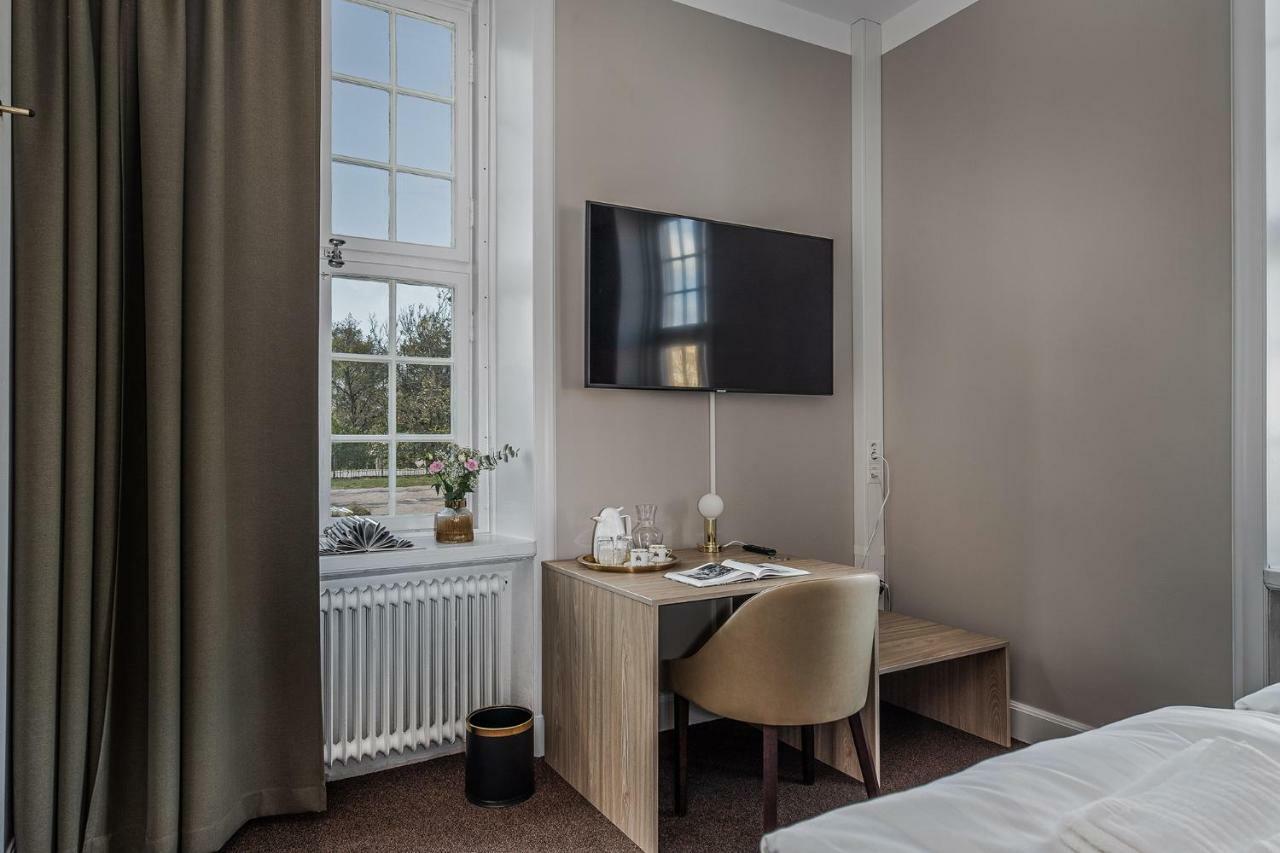 Livgrenadjaermaessen Hotell-Fest-Konferens ลินเชอปิง ภายนอก รูปภาพ