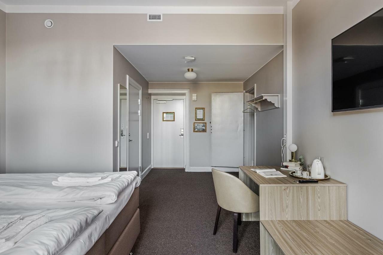 Livgrenadjaermaessen Hotell-Fest-Konferens ลินเชอปิง ภายนอก รูปภาพ