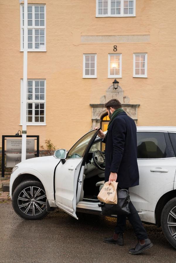 Livgrenadjaermaessen Hotell-Fest-Konferens ลินเชอปิง ภายนอก รูปภาพ